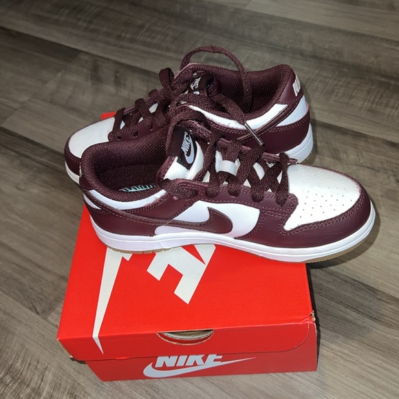 Nike Dunk Low - Picture 5 of 7